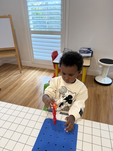 Foam Connector Peg Stacking