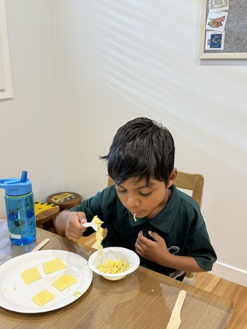 Focused Fork Scooping